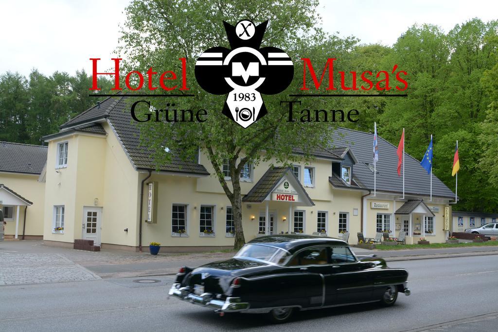 Hotel Gruene Tanne Хамбург Екстериор снимка