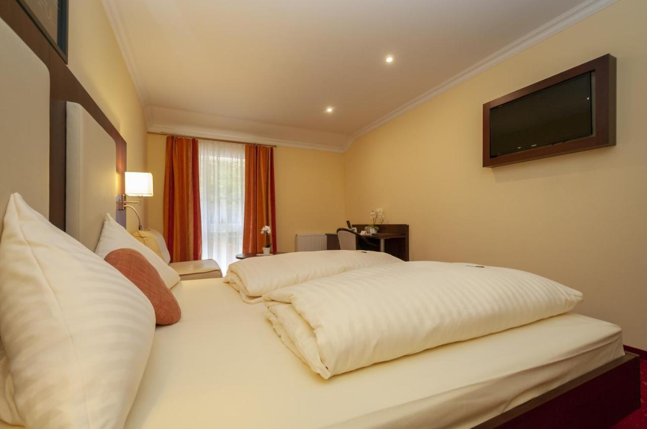 Hotel Gruene Tanne Хамбург Екстериор снимка