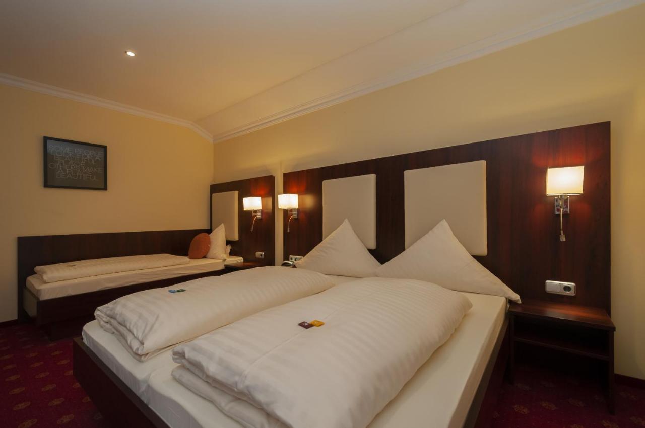 Hotel Gruene Tanne Хамбург Екстериор снимка