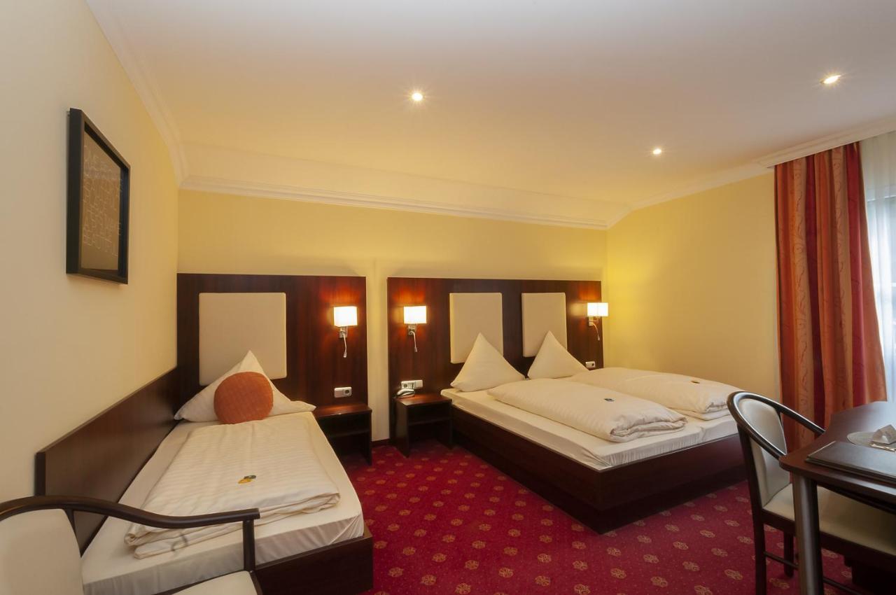 Hotel Gruene Tanne Хамбург Екстериор снимка