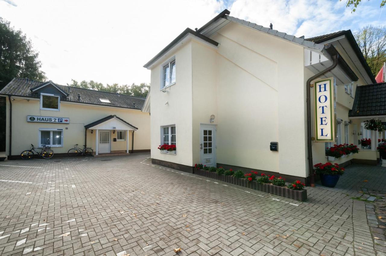 Hotel Gruene Tanne Хамбург Екстериор снимка