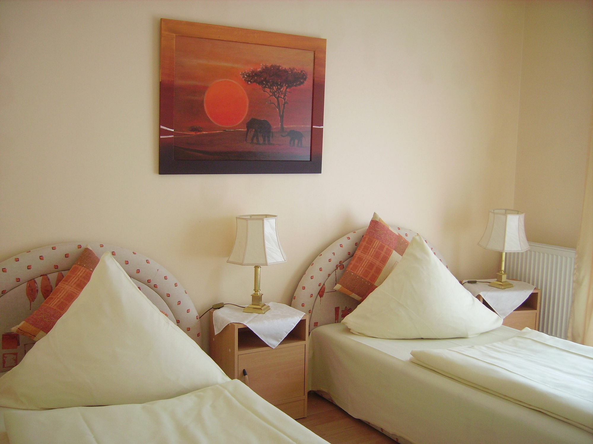 Hotel Gruene Tanne Хамбург Екстериор снимка